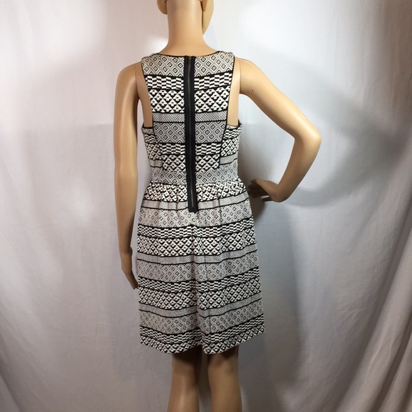 Monteau black and white dress - Picture 2 of 4